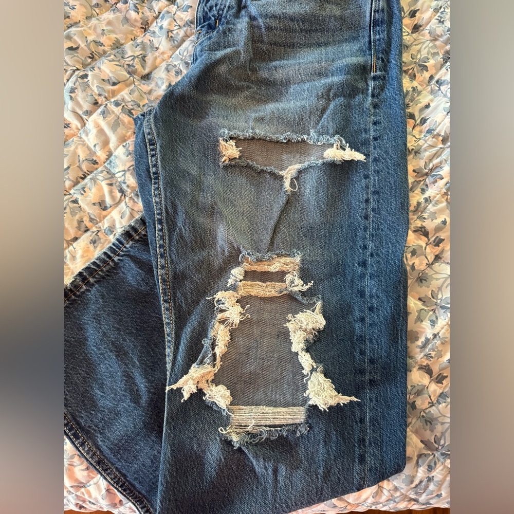 Jeans - Picture 3 of 4
